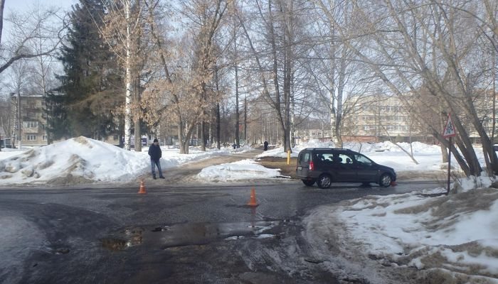 В Кирово-Чепецке «Ларгус» сбил пенсионера, который переходил дорогу в неположенном месте